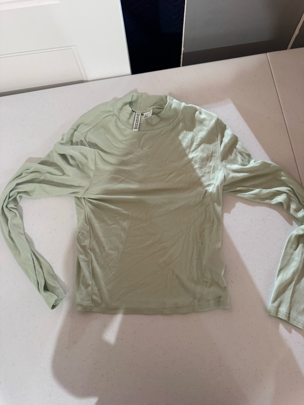 H&M Light Green Long Sleeve Ribbed Tee